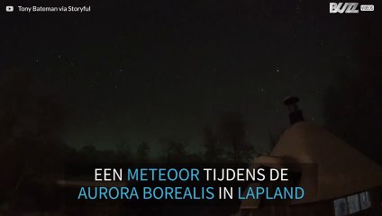 Meteoor verlicht de hemel in Lapland, Finland