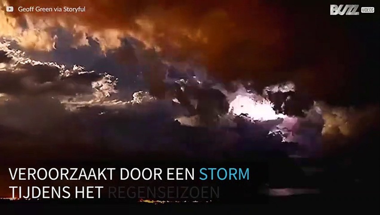 Ongelooflijke storm in de Australische hemel