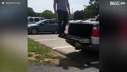 Pijnlijk mislukte poging tot achterwaartse salto