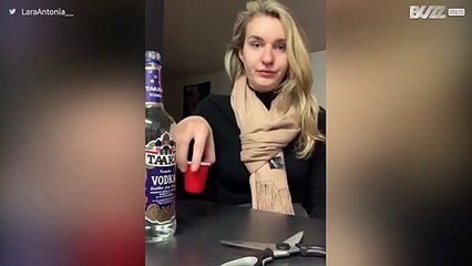 Vrouw kan dit quarantainedrinkspelletje niet winnen