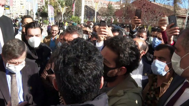 Akşener'e dert yanan çiftçi: 130 dönüm arazim var; 320 bin lira elektrik borcum var