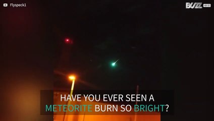 Burning meteorite lights up night sky over Australia