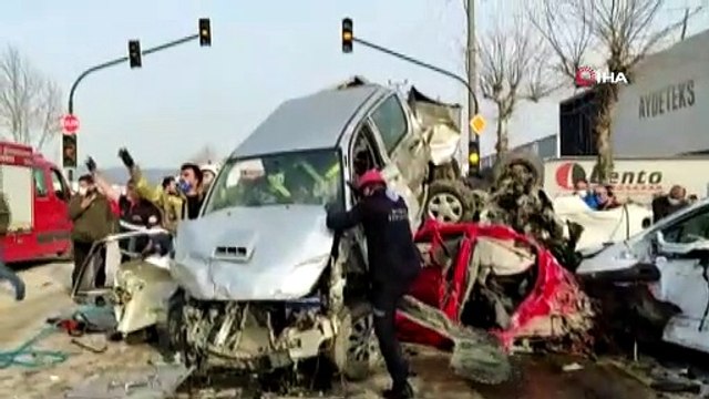 Freni patlayan tır dehşet saçtı...