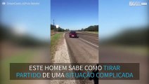 Homem cria uma música depois de ter um acidente de carro