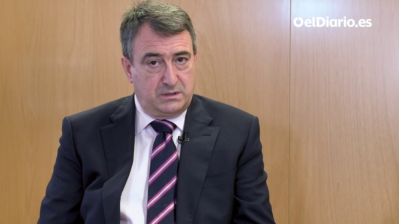 Esteban, sobre la celebración del PSOE por la suspensión de la inmunidad de Puigdemont: "El toque te atención de ERC no es uno más"