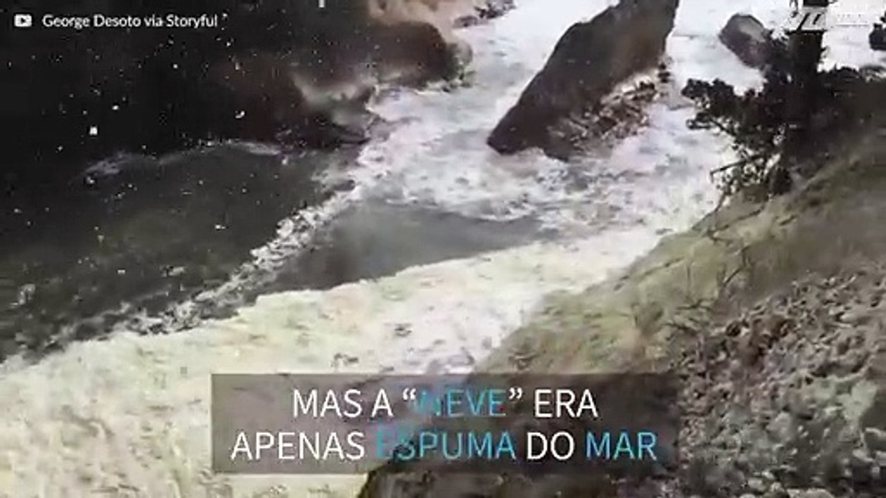 O que parecia uma tempestade de neve era apenas espuma do mar!