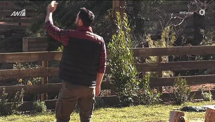 Η Φάρμα: Ο κούκλος επιστάτης εισέβαλε με το τρακτέρ!