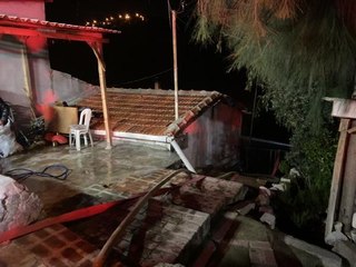 Annesi, eşi ve çocukları evdeyken evi ateşe verdi