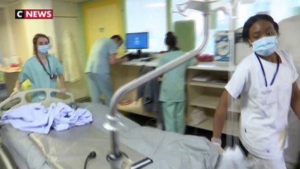 Déprogrammation : au coeur d'un hôpital saturé