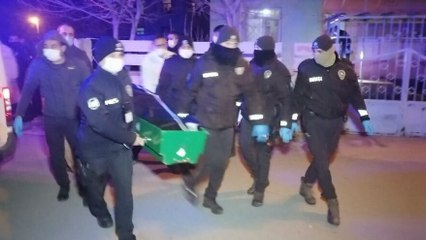 40 yıllık eşini tüfekle vurdu