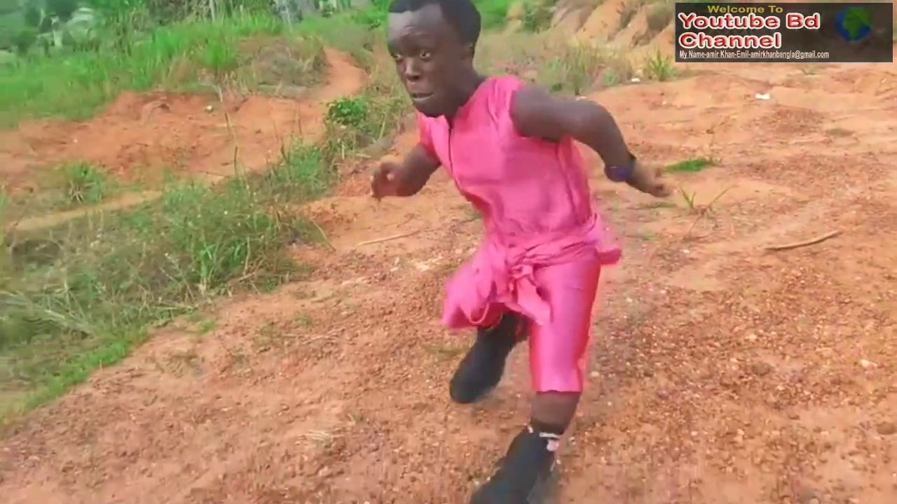 IL A CASSÉ UNE MOTO IL A CASSÉ UNE MOTO 2021