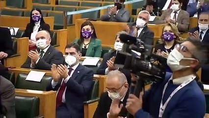 Meral Akşener'in konuşmasını beğenen isme dikkat!