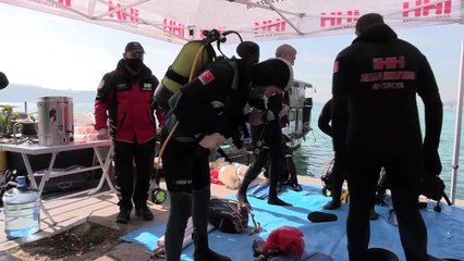 Daha temiz bir çevre için İstanbul Boğazı’na daldılar