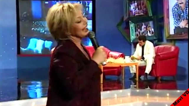 Emel Sayın Gideceğin Yere Benide Götür