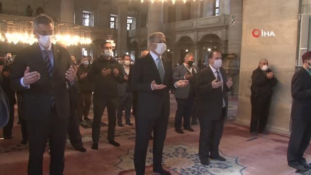 Vali Yerlikaya: 65 yaş ve üzeri büyüklerimizde aşı oranı dün itibariyle İstanbul'da yüzde 68