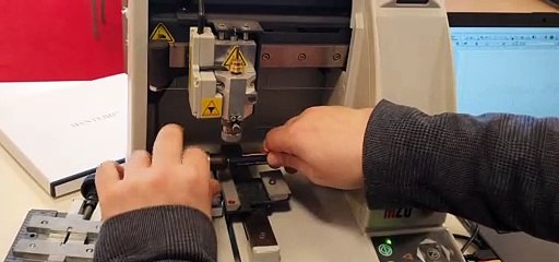 way of making signature pen