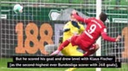 Flick left amused at Lewandowski’s half-time change of boots