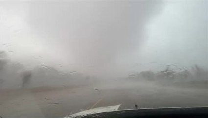 Here's what it's like to drive through a tornado