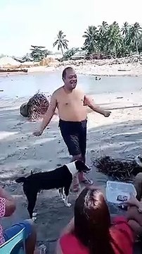 Funny Moments at the beach with Fun Family