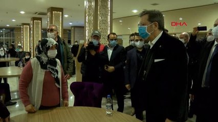 Evlat nöbetindeki ailelere, TOBB ve TESK başkanlarından destek ziyareti