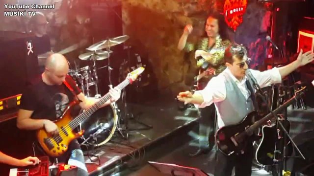 AYNA - Kum Gibi (Ahmet Kaya cover) (Konser/Canlı) @Holly Stone