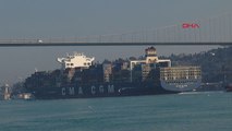 Dev gemi İstanbul Boğazı'ndan geçti
