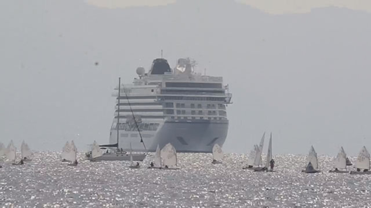 Sezonun ilk cruise gemisi Bodrum’a geldi