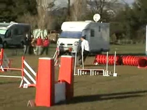 Aubagne 03FEV08 U2 Jumping