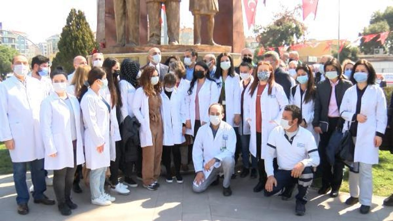 Son dakika haberleri... BAKIRKÖY DR. SADİ KONUK EĞİTİM ARAŞTIRMA HASTANESİ'NİN SAĞLIK ÇALIŞANLARI 14 MART TIP BAYRAMI'NI KUTLADI