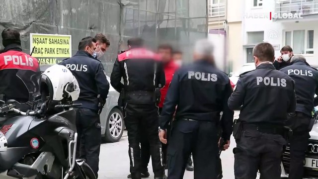 Kız arkadaşıma yan gözle baktı deyip, bıçakla saldırdı