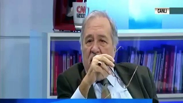 İlber Ortaylı CNN Türk'te Ahmet Hakan'a saydırdı!