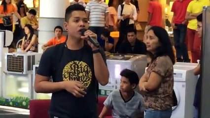 dual voice at mall