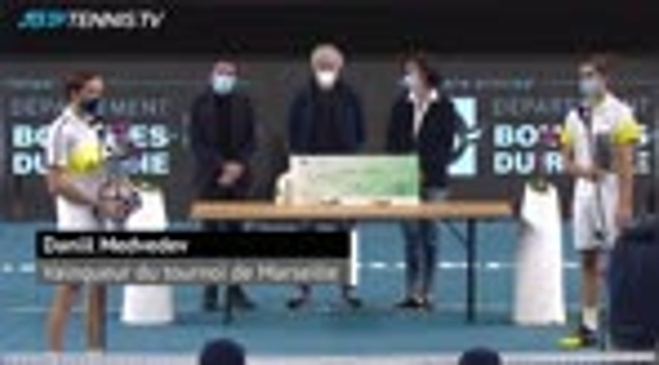 Marseille - Medvedev sur Herbert : "Je me demande comment tu ne fais pas une finale chaque semaine"