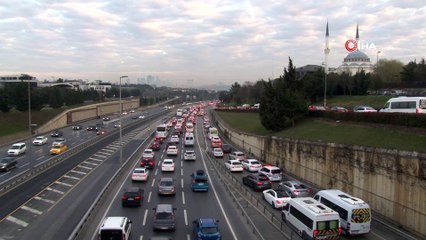 İstanbul'da kısıtlama sonrası trafik yoğunluğu