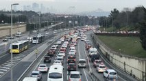İstanbul'da kısıtlama sonrası trafik yoğunluğu