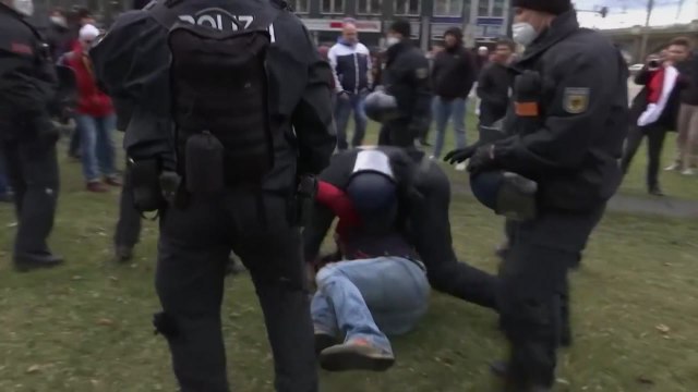 세계 곳곳 코로나 봉쇄 항의 시위... 일하게 해달라 / YTN