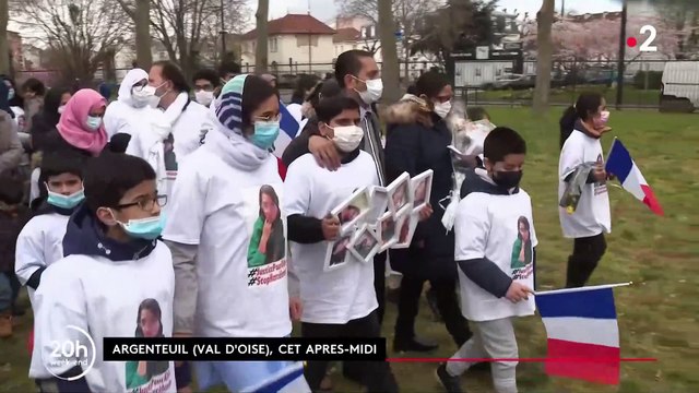 Plusieurs milliers de personnes se sont rassemblées dimanche à Argenteuil pour rendre hommage à Alisha, 14 ans, morte noyée dans la Seine : On m’a arraché une partie de moi. Plus rien ne sera comme avant