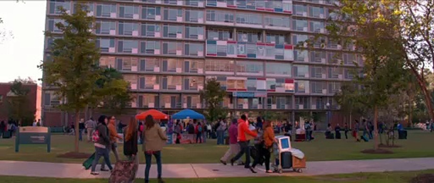 22 JUMP STREET Film Trailer