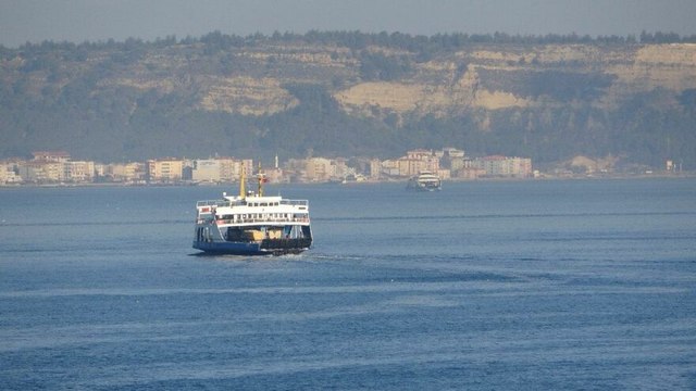 Çanakkale Boğazı gemi geçişlerine kapatıldı