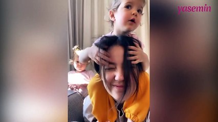 Pelin Akil'in ikizleri saç başa girdi!