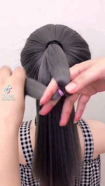 Ribbon Ponytail