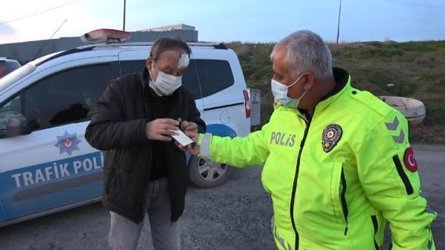 Beylikdüzü'nde otomobil kumsala uçtu; Turistler hatıra fotoğrafı çektirdi