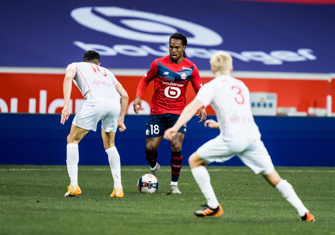 Le résumé vidéo du match Lille OSC - Nîmes Olympique