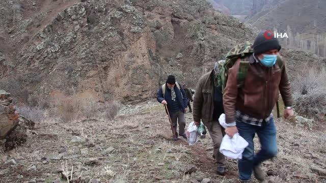 Doğa severlerden Nevruz Bayramında doğa yürüyüşü