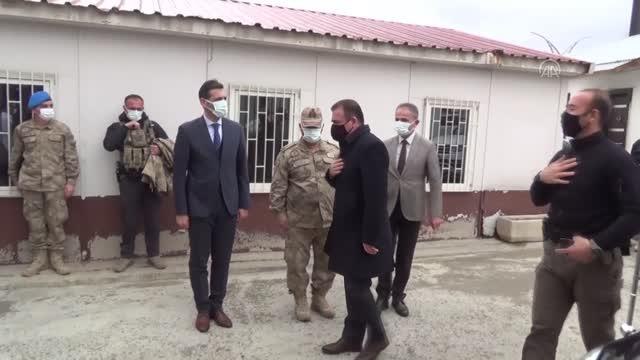 Hakkari Valisi İdris Akbıyık Sağlık Çalışanlarıyla Bir Araya Geldi