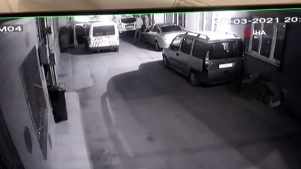 Bursa’da radyo programcısını öldüren maskeli zanlı güvenlik kamerasına yansıdı