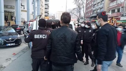 Belediye önünde hareketli dakikalar