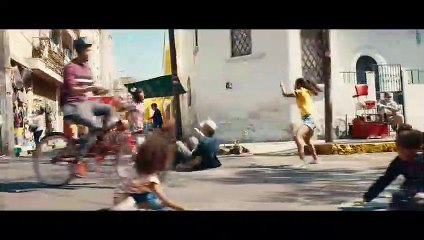 AirPods Pro — Jump