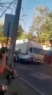 Road Rage: Camionista fica furioso e a coisa fica perigosa
