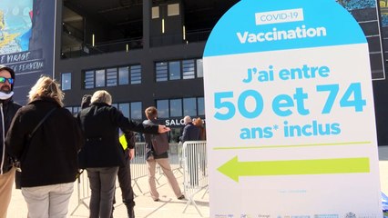 Marseille: le Vélodrome se transforme en centre géant de vaccination